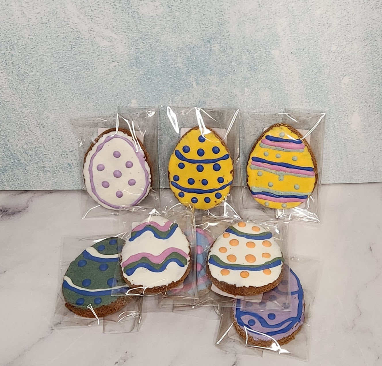 Small egg-Fido's Frosted